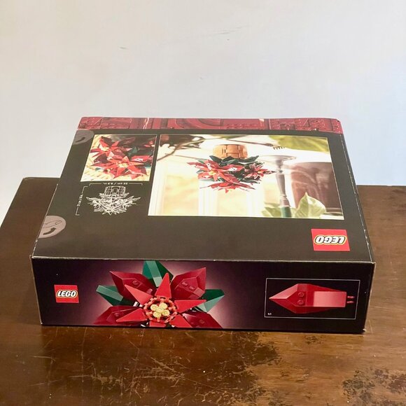 LEGO Icons 10370 Poinsettia Plant & Flower Decor Christmas NIB in Hand - Picture 7 of 14